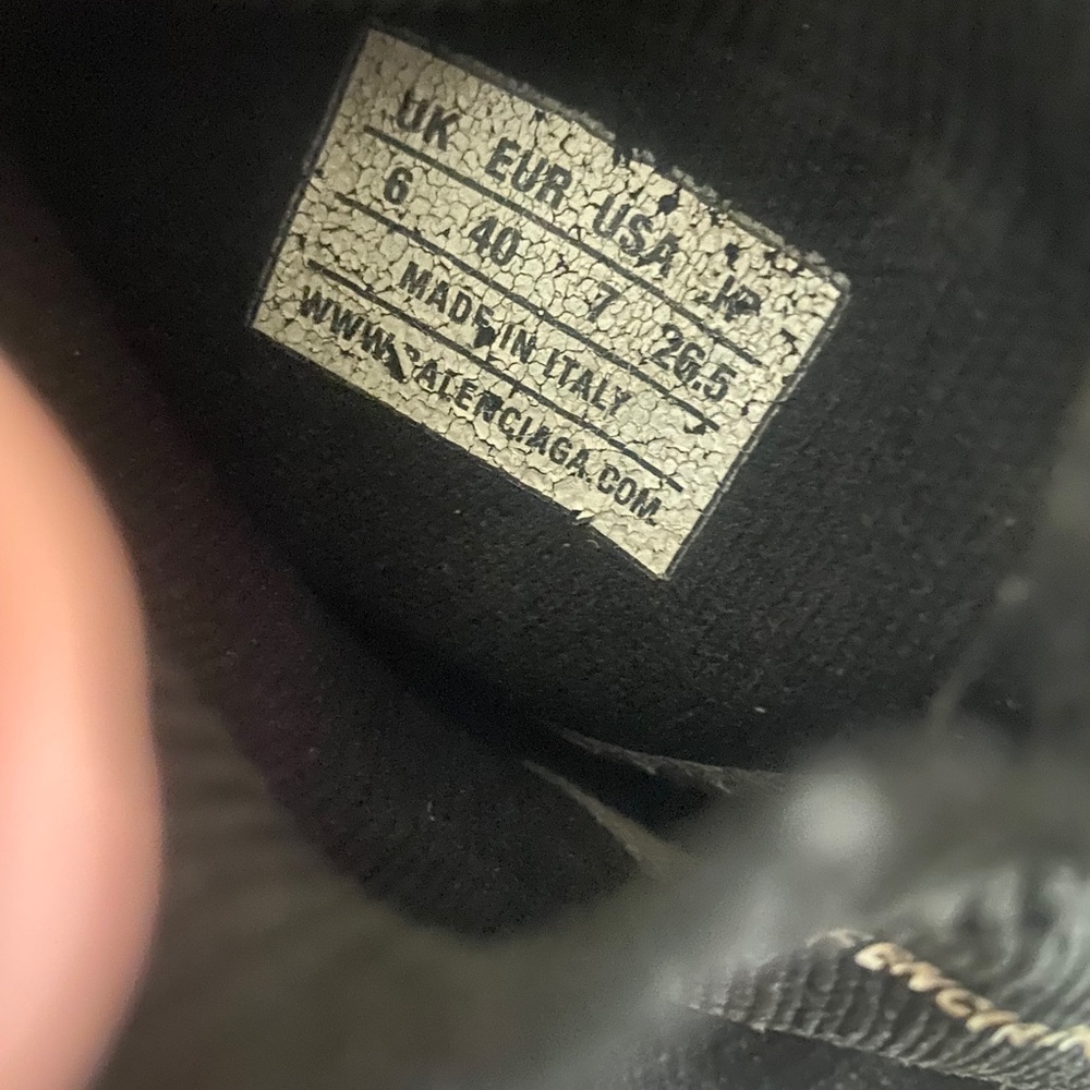 Balenciaga Speed Sneakers - Picture 5 of 8